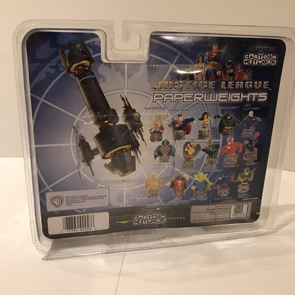 Supergirl 2005 Monogram DC Justice League Paperweight Statue Figure Figurine - Picture 8 of 9